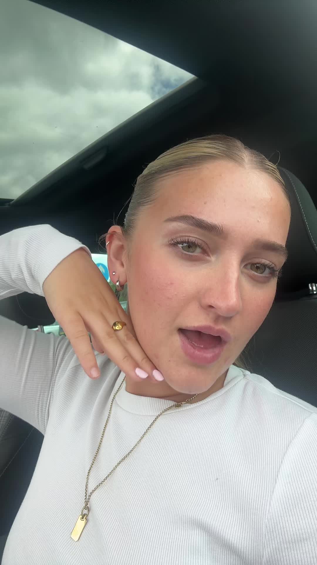@erintheagent