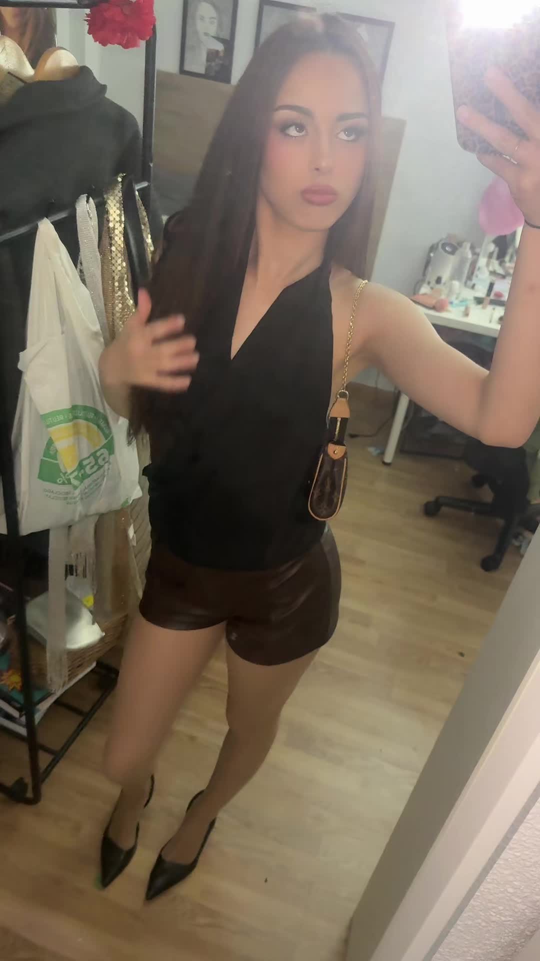 @Carlota