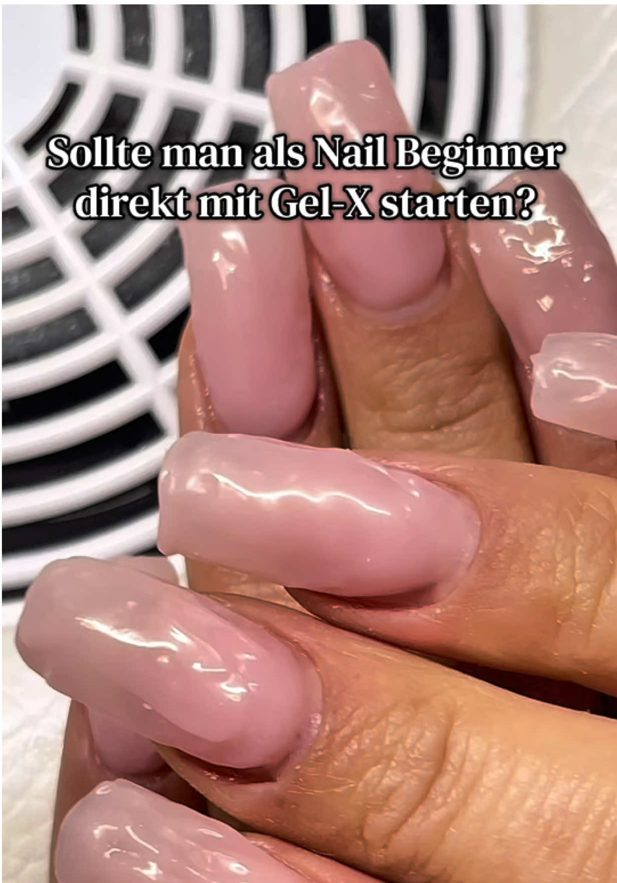 @Nikitschka.Nails 🦁