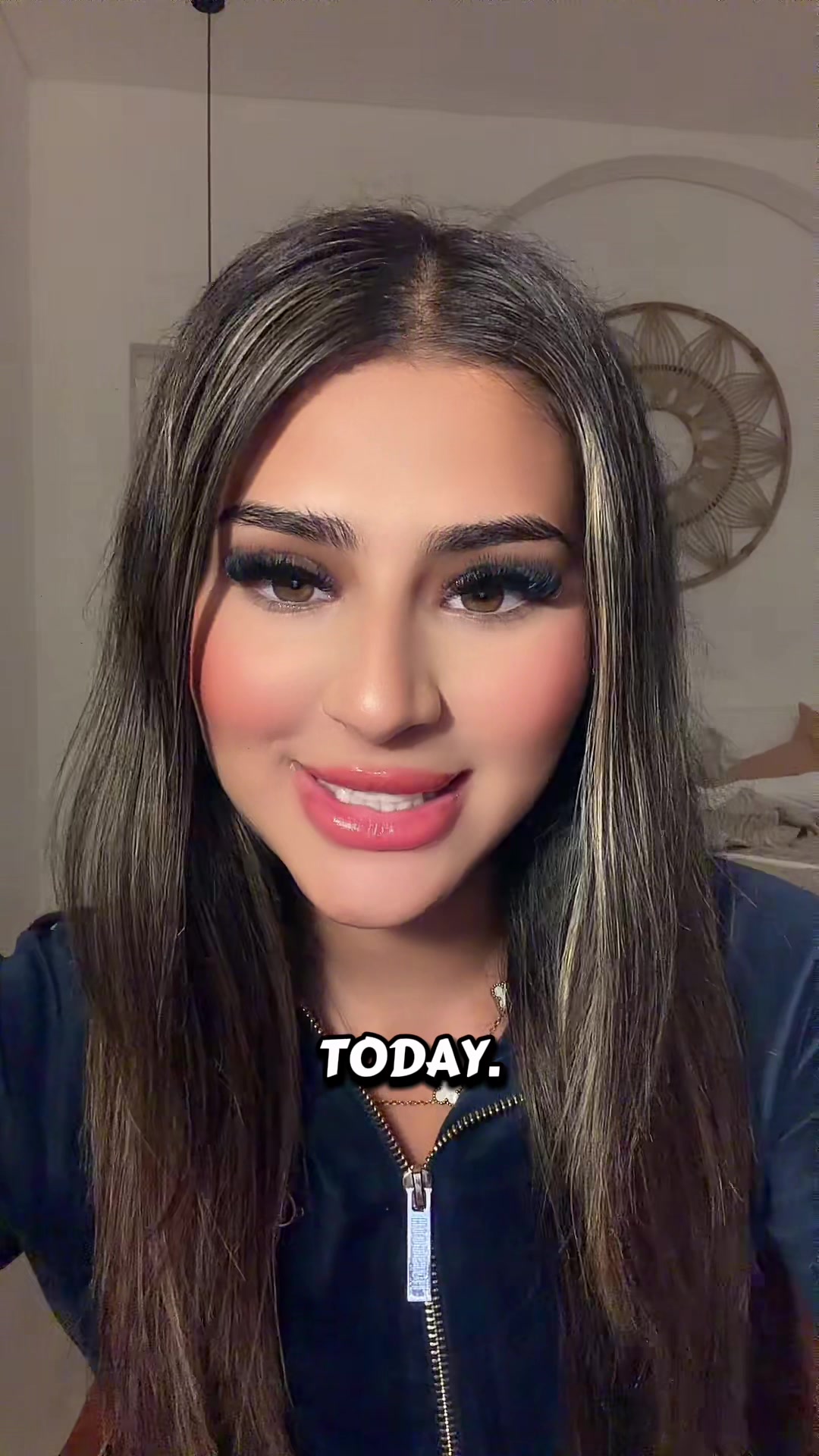 @Sana K🦄