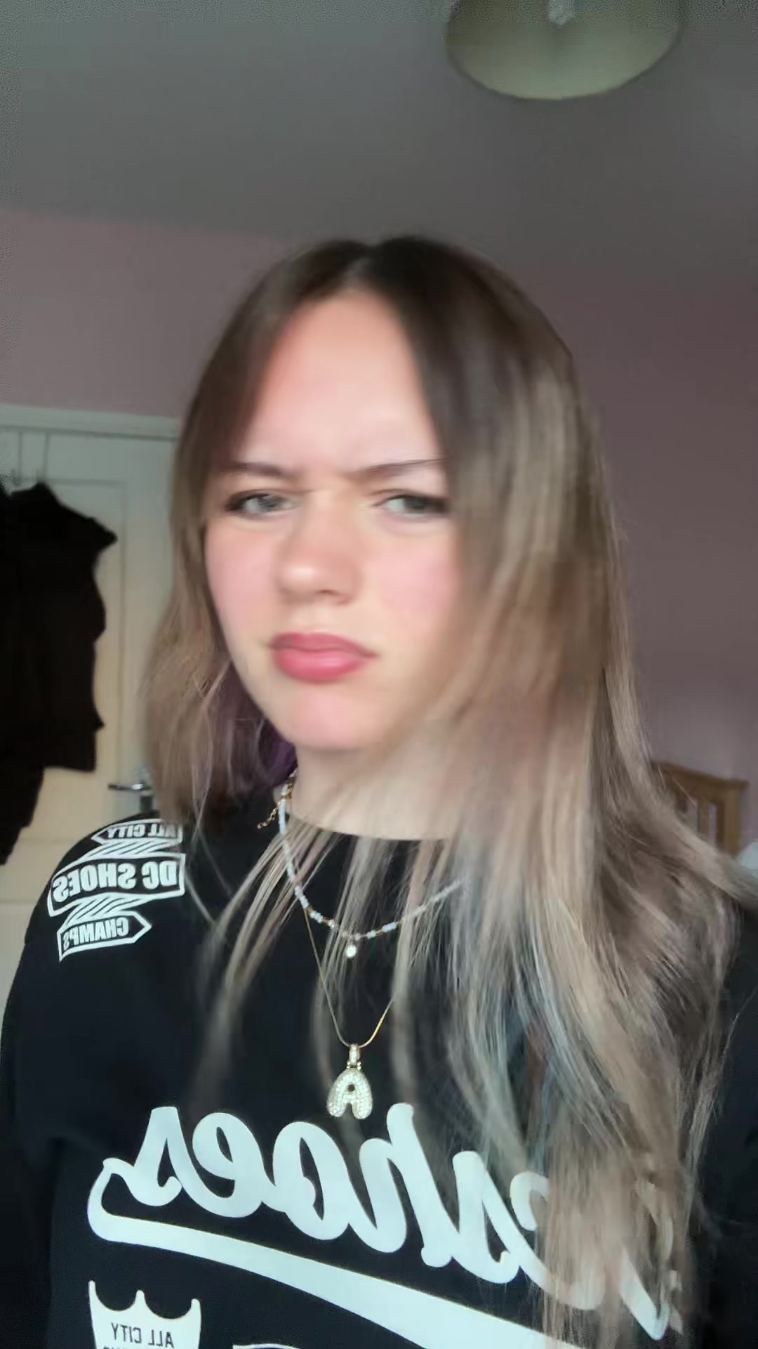 @cheazy_beans
