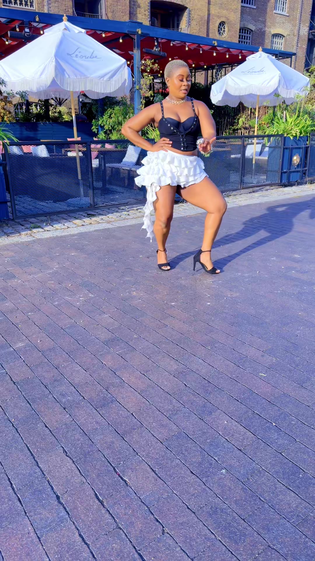 @Emergency Dancer🔥🔥💯