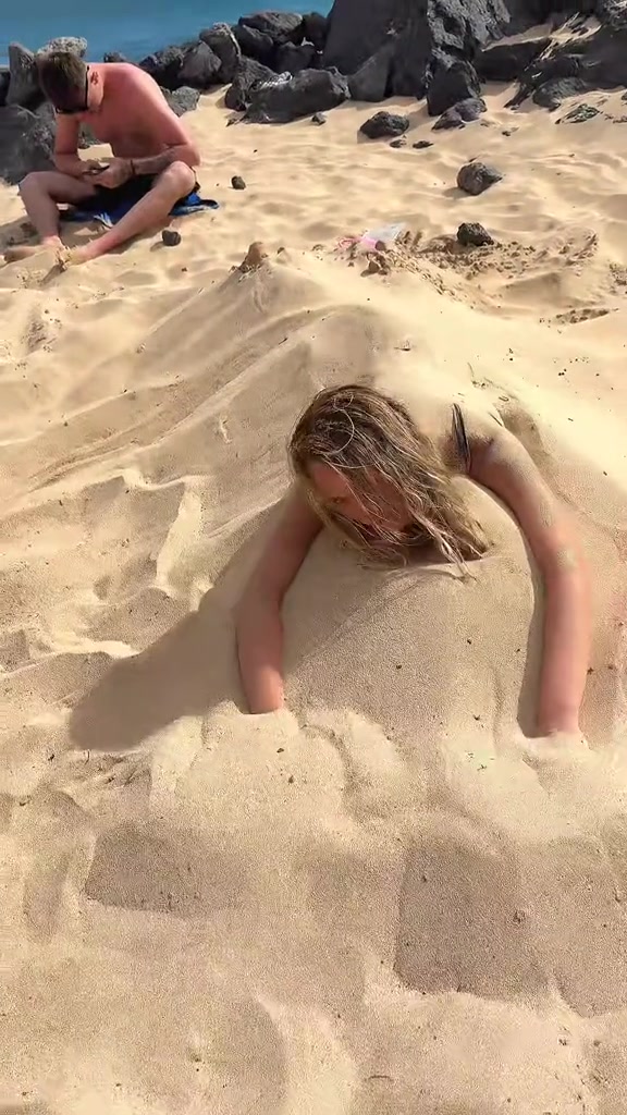@anais