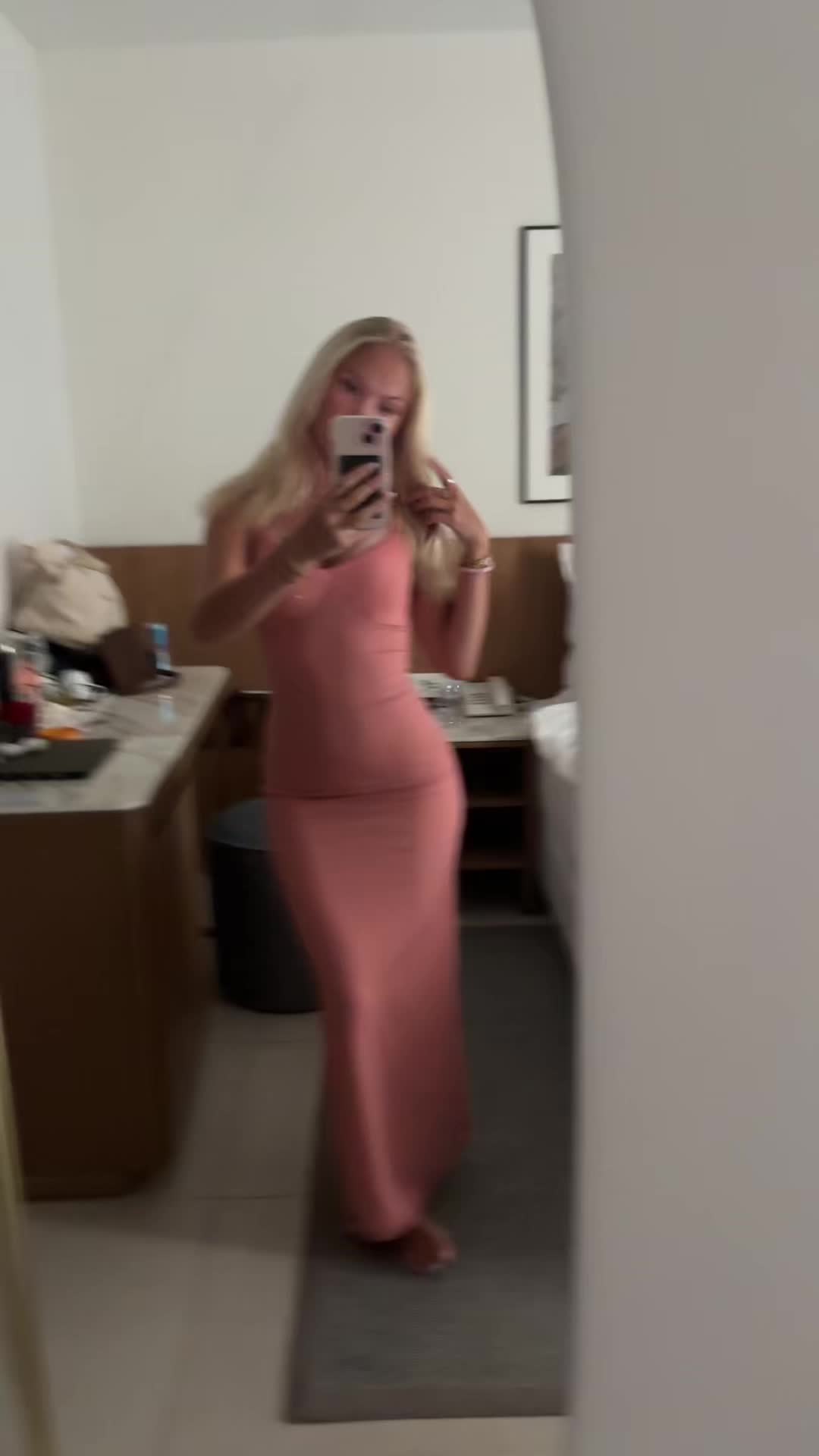 @User2027382297