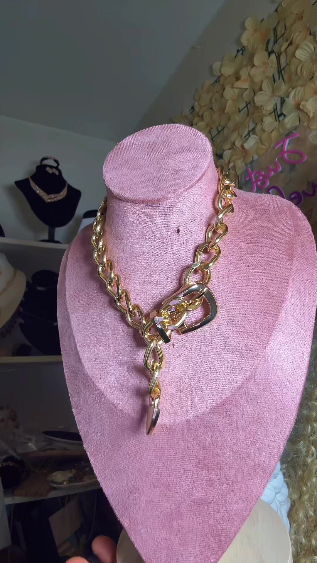 @U.K. Jewelleries & Wigs Vendor
