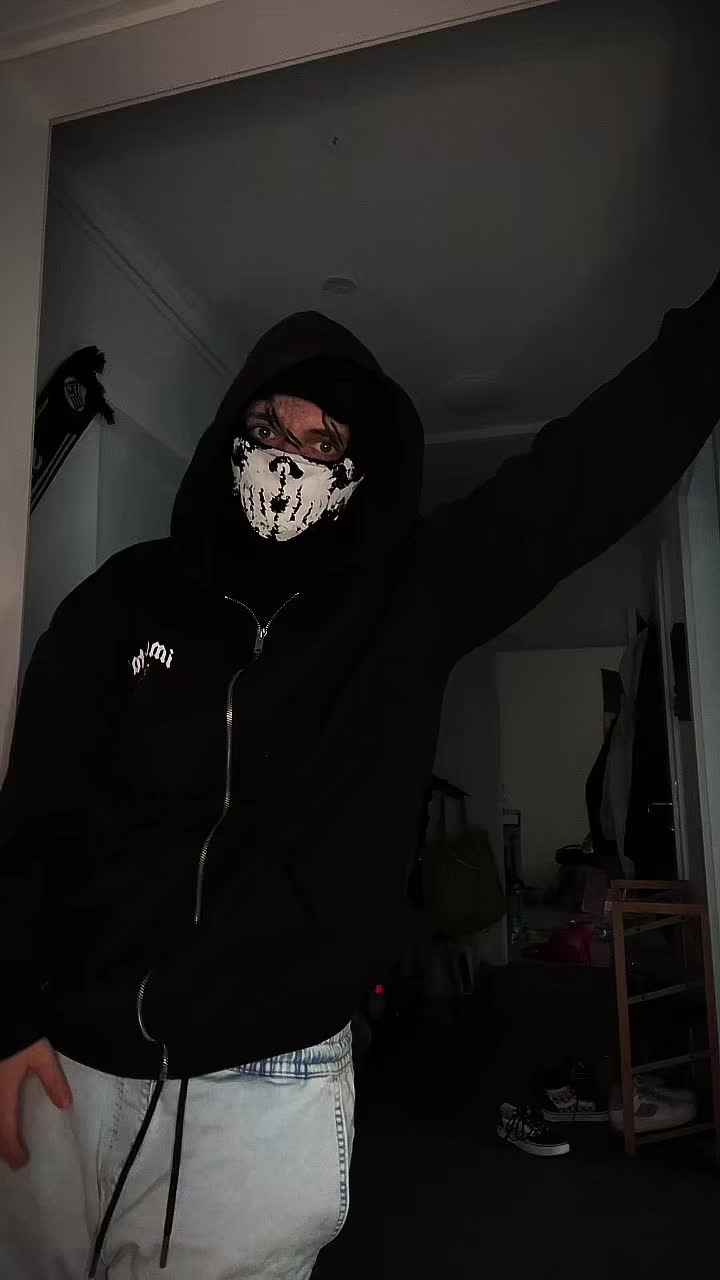 @😈ᐯ卂ㄩㄥㄒ😈
