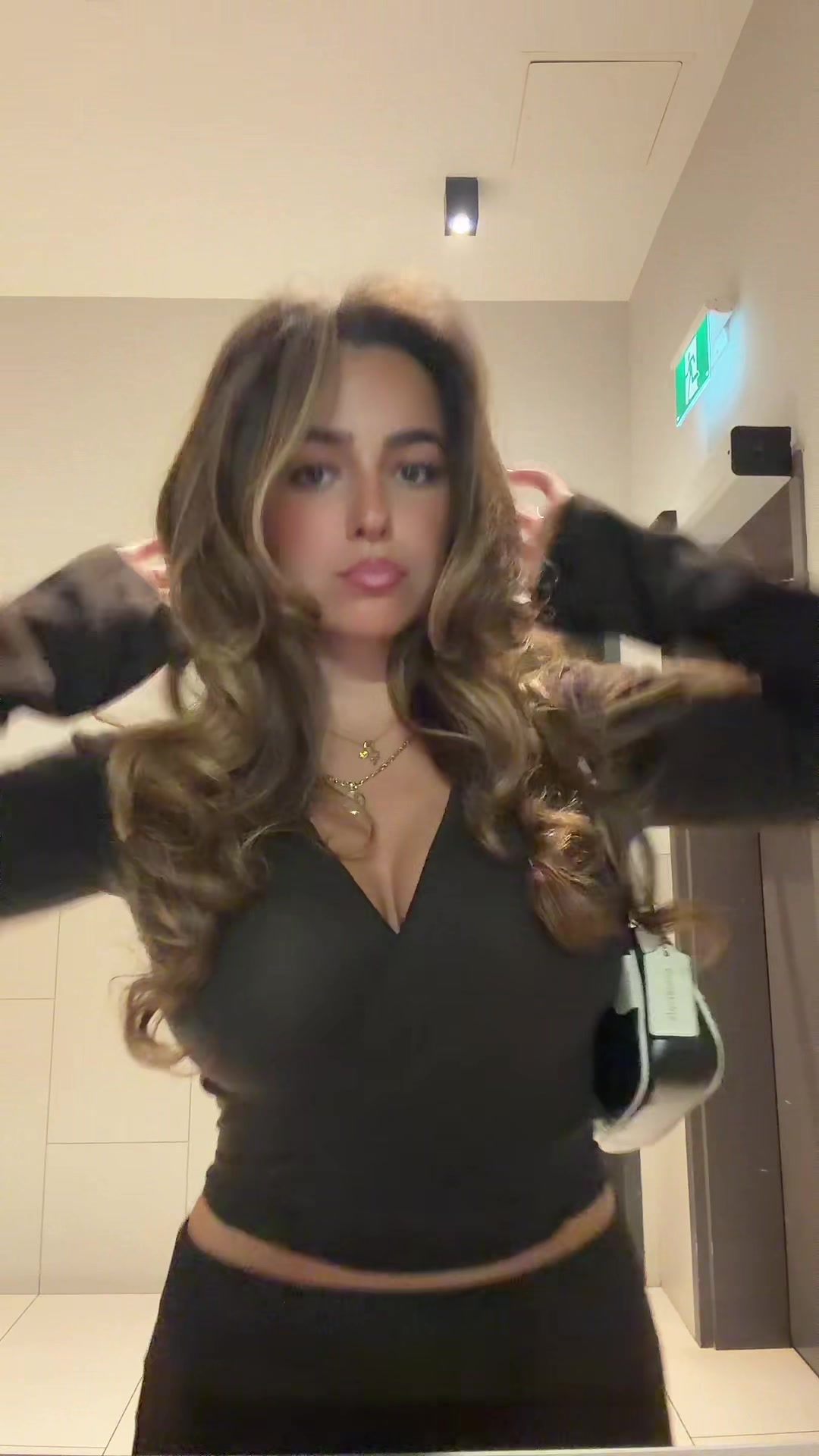 @Monika Mancini 🦋
