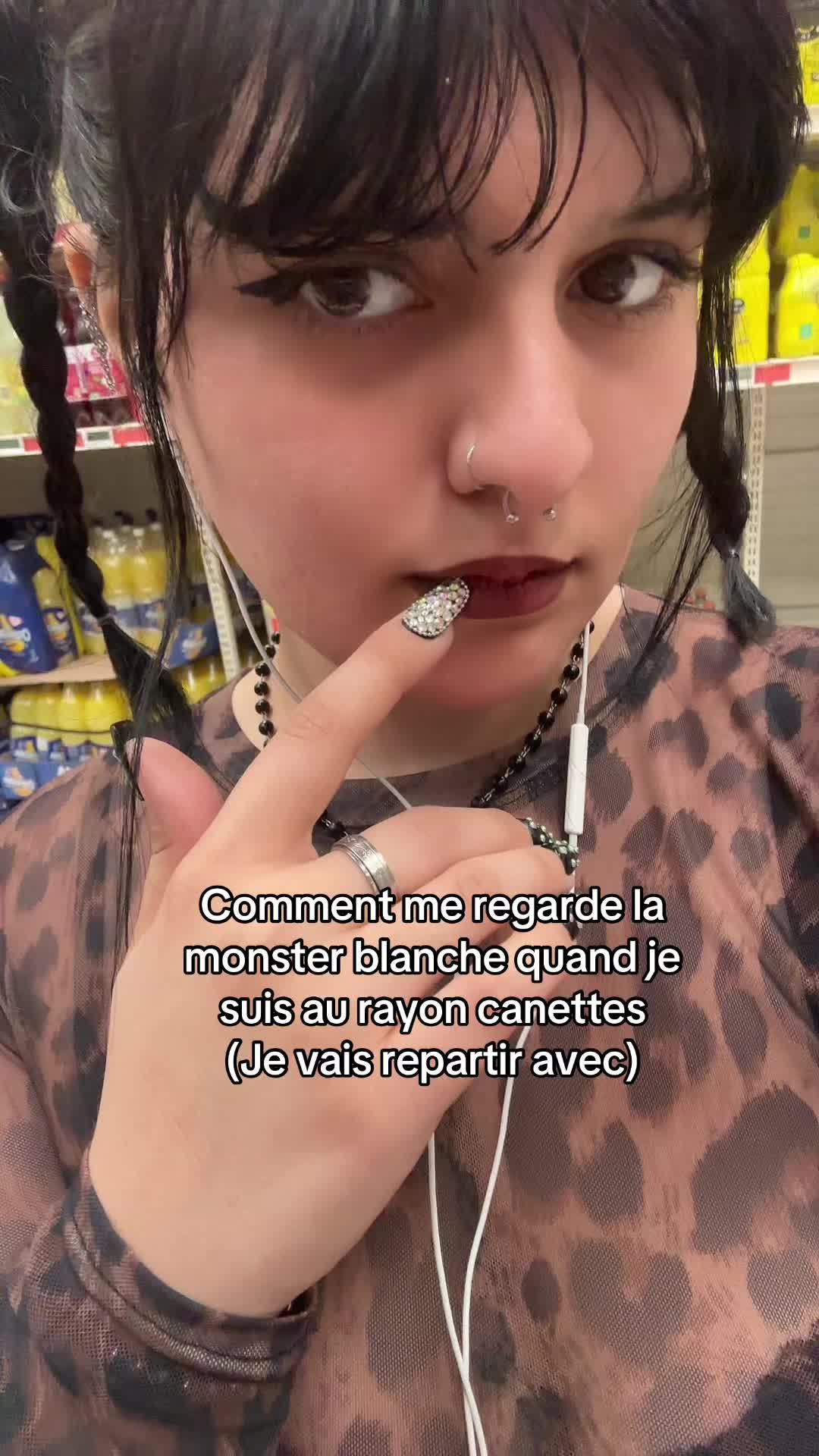 @🕷️