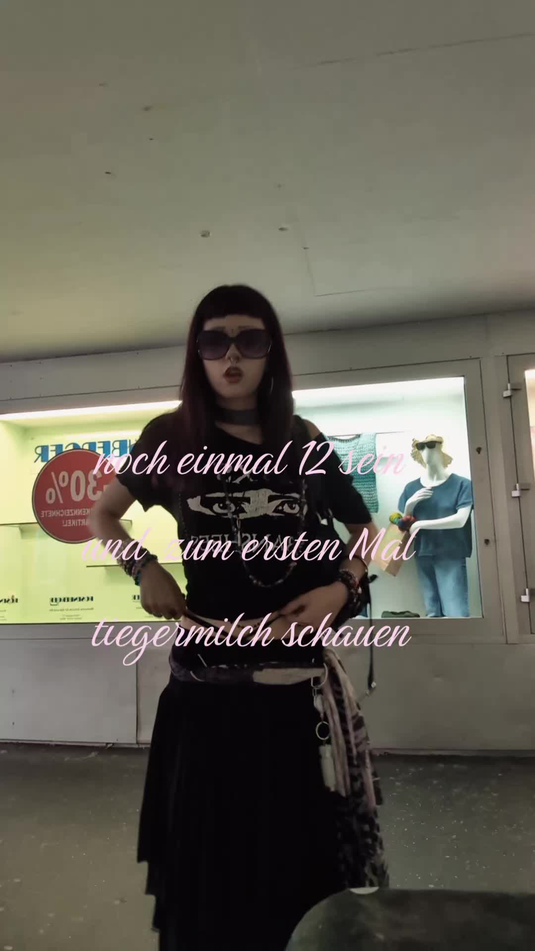 @Elli 🦇