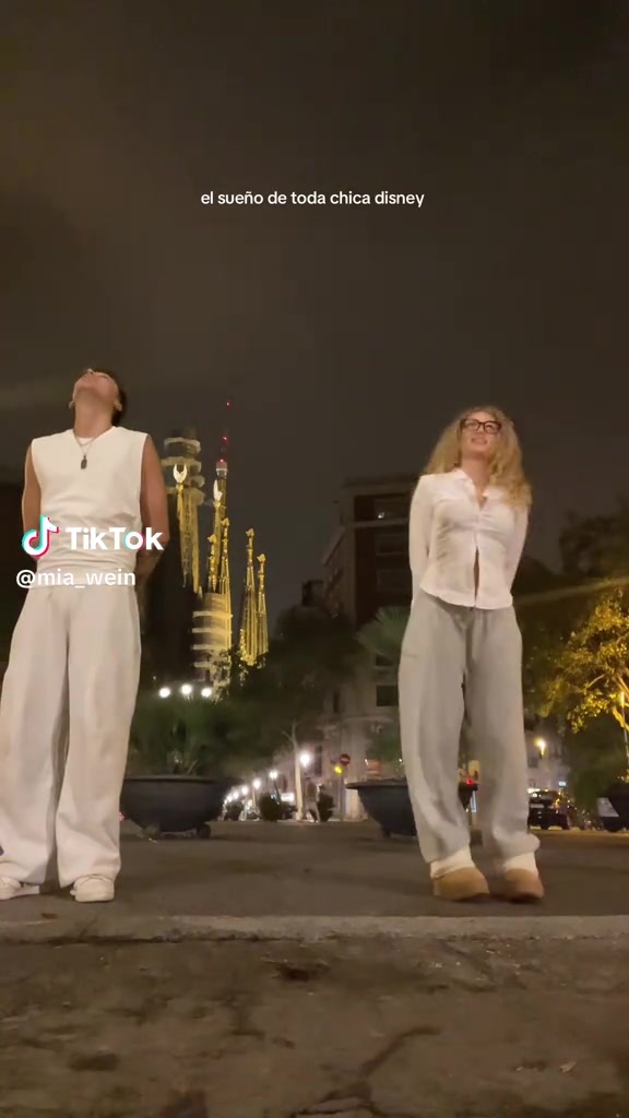 @MARYQUEENBYE1