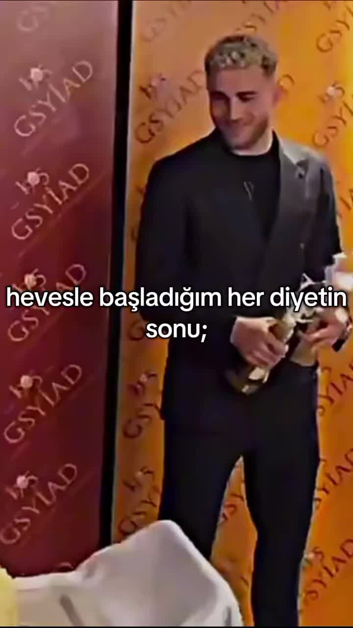 @Ceren&sup1;⁹⁰⁵