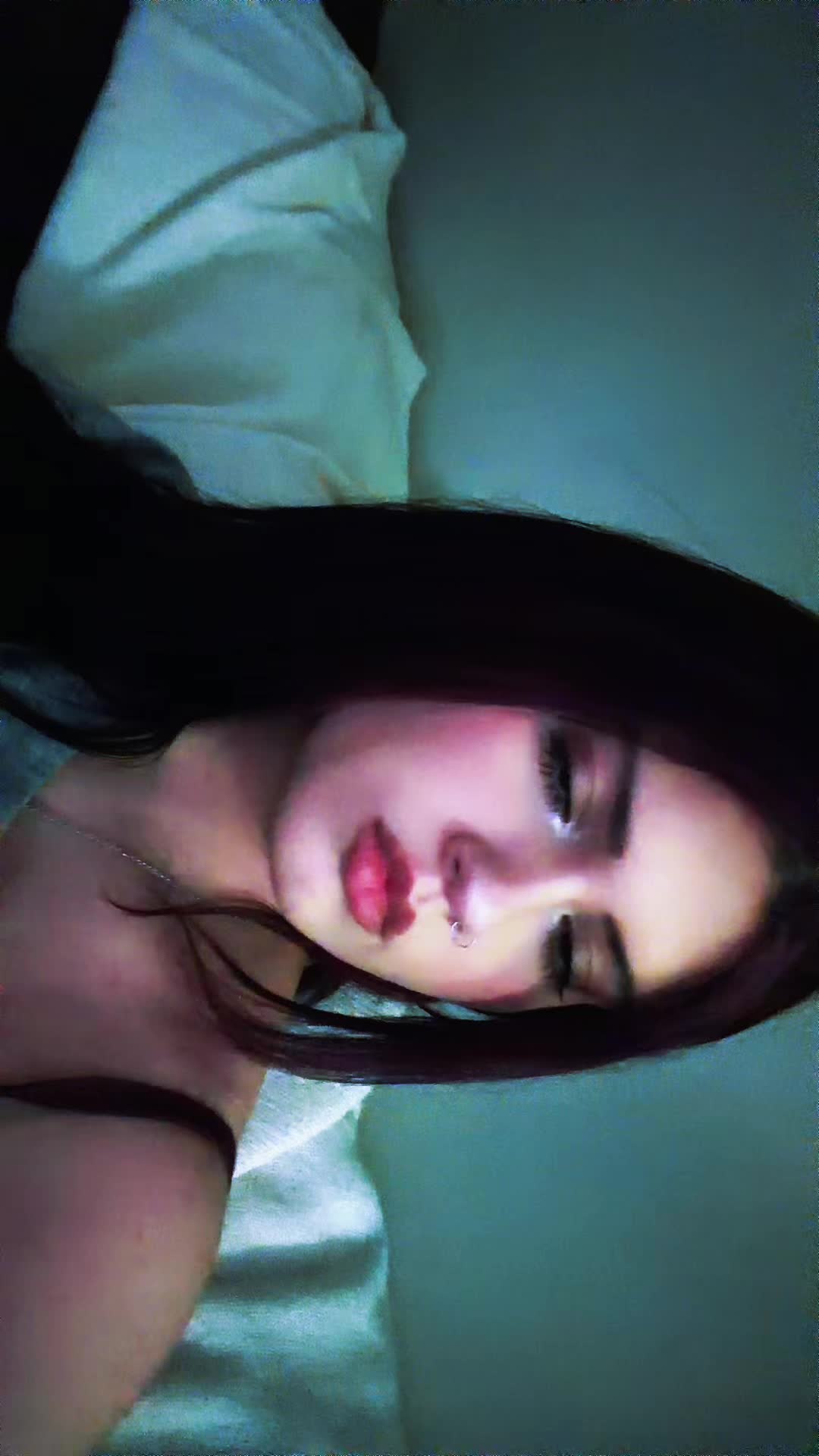 @isabella