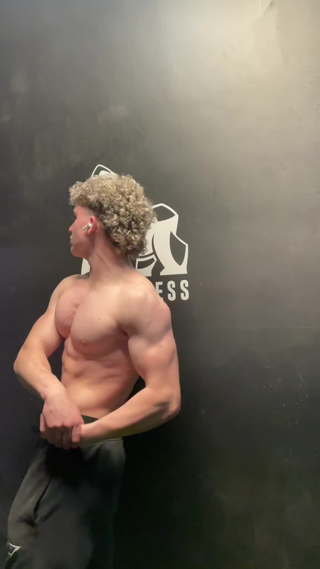 @EvanLiftz