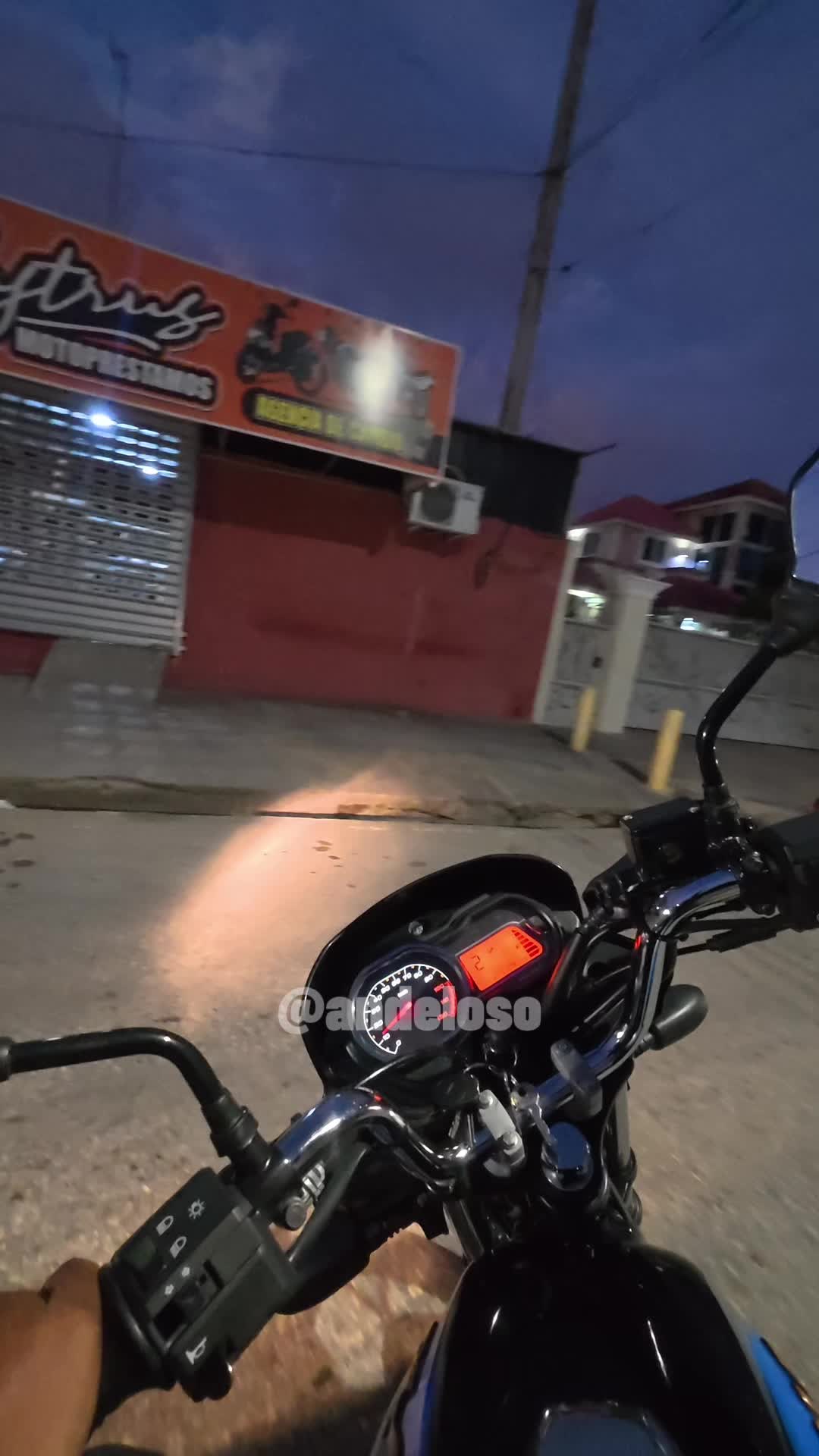 @Andeloso