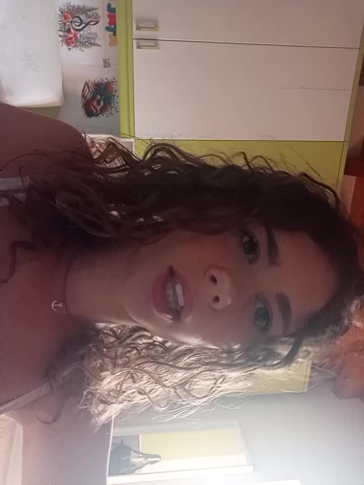 @🦊