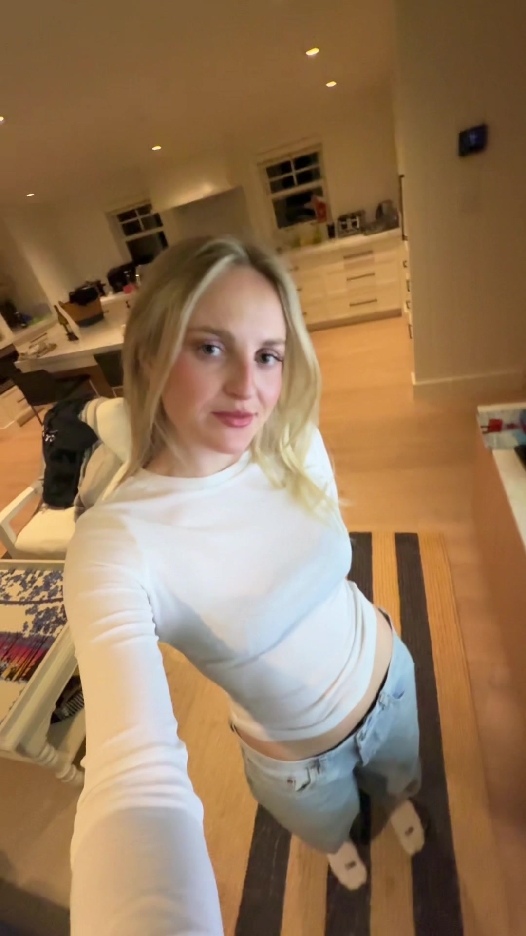 @dumbblondediary