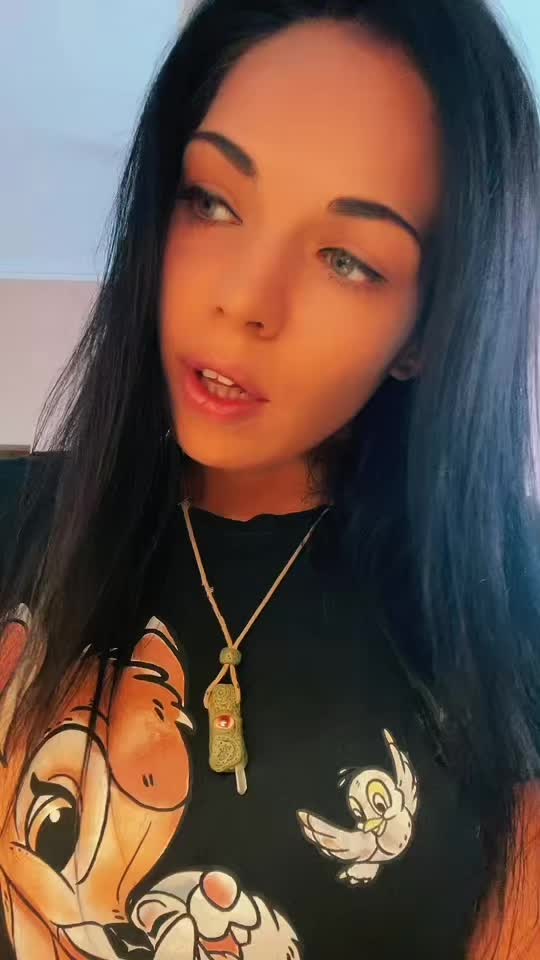 @S&aacute;ra Pongr&aacute;cz