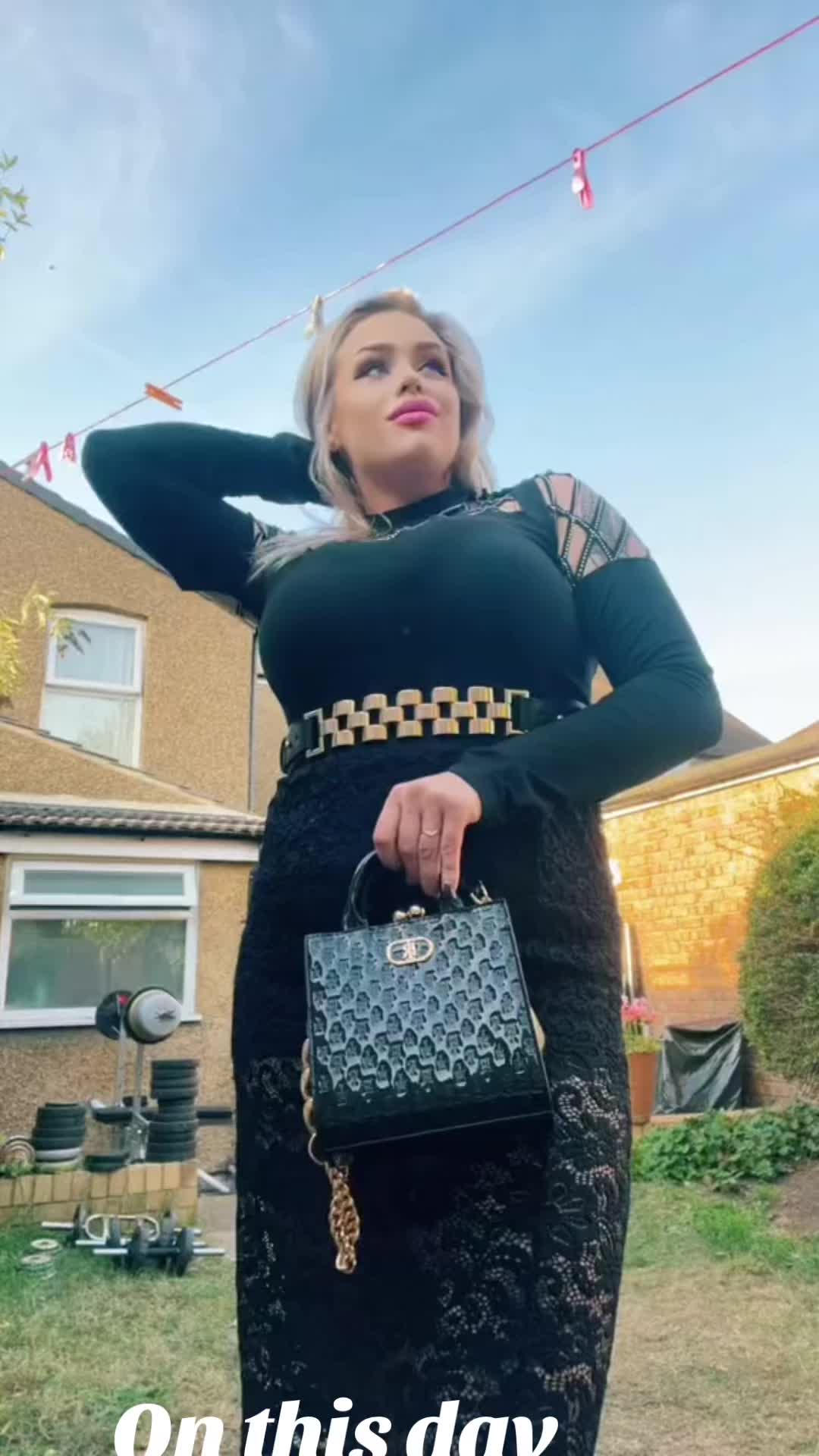 @💉👩🏽&zwj;⚕️👄🦋🪪💉👄🧬