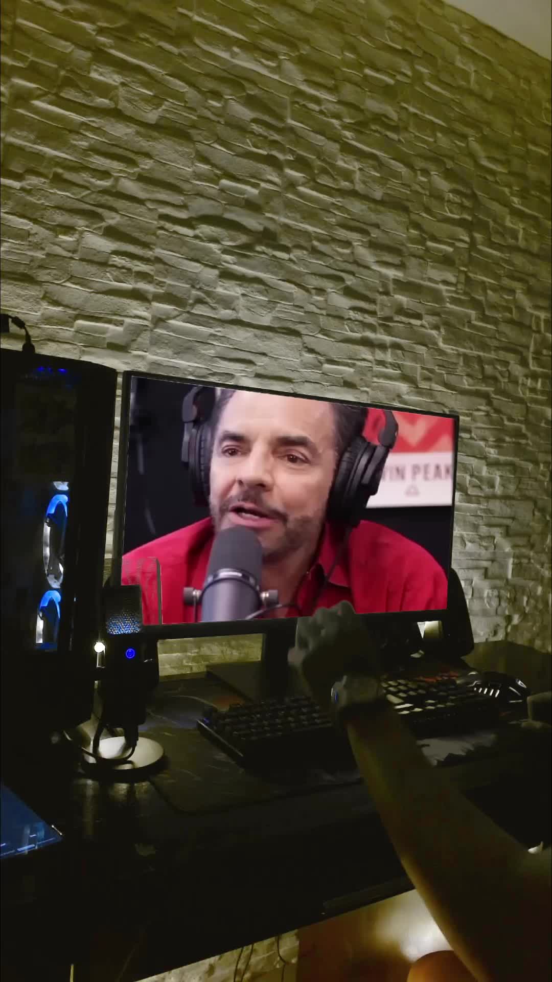 @soy_julian
