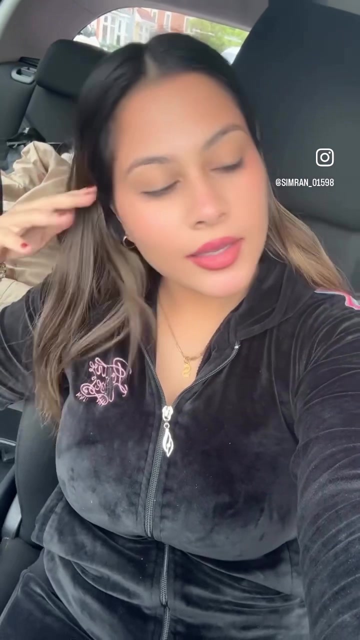 @simmi_9781