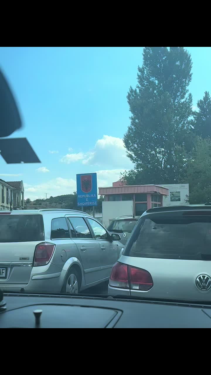 @Aliiissa