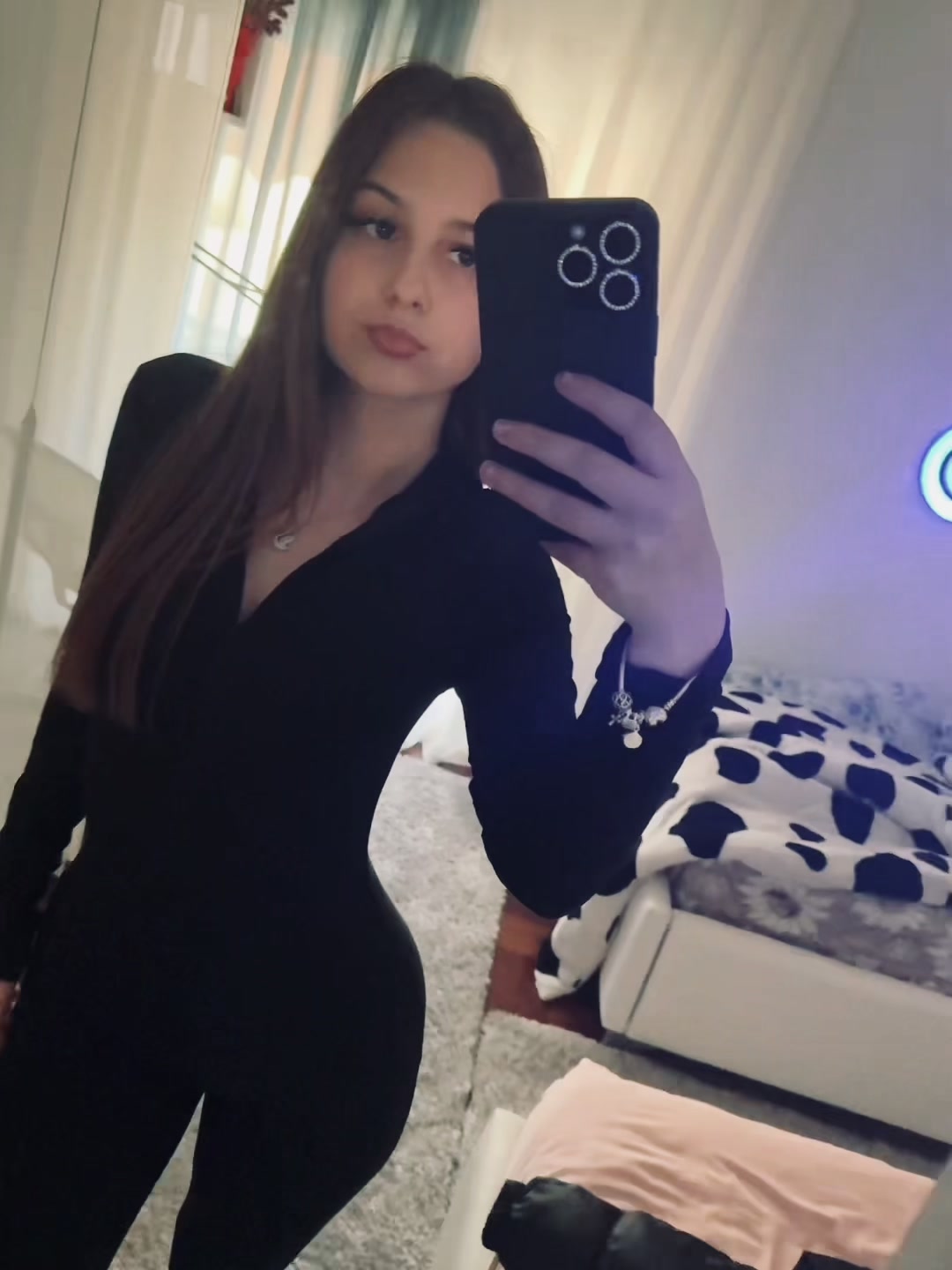 @elina_.555