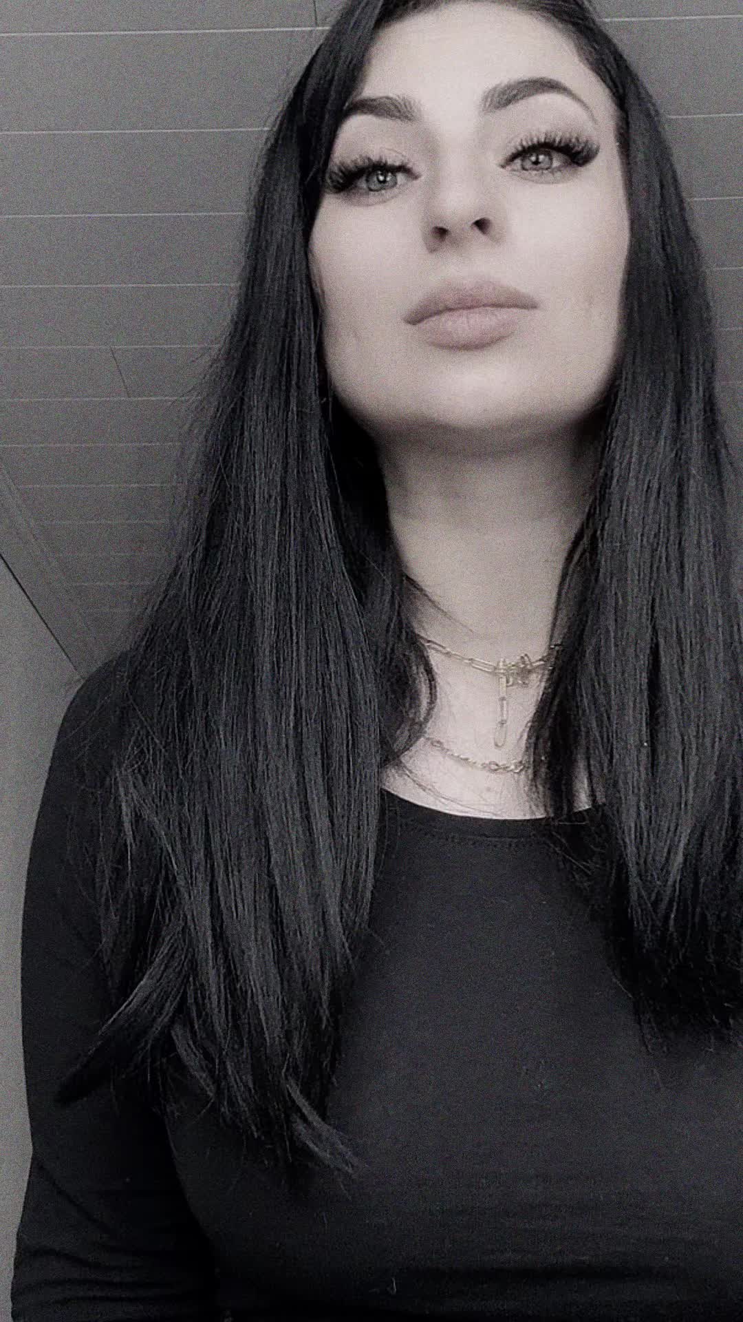 @Cleopatra 👸🏻