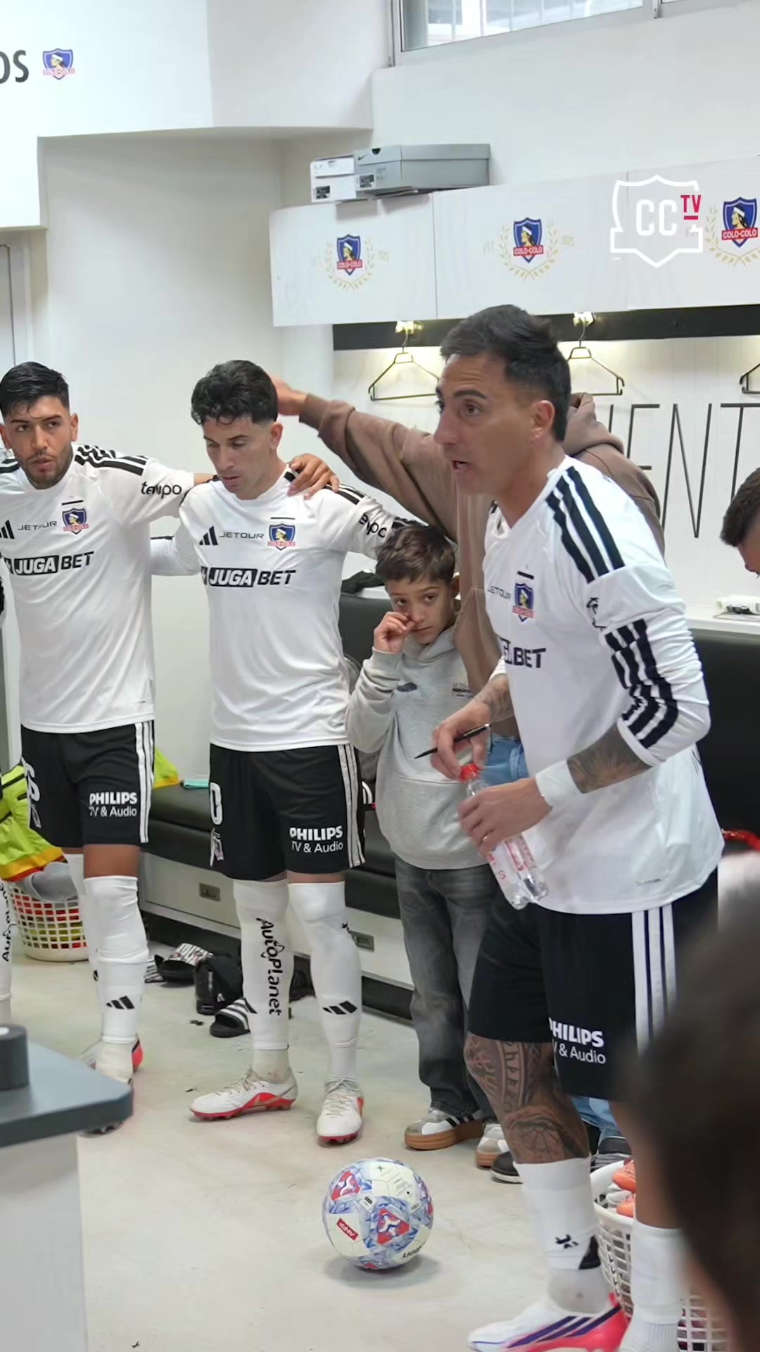 @Colo-Colo