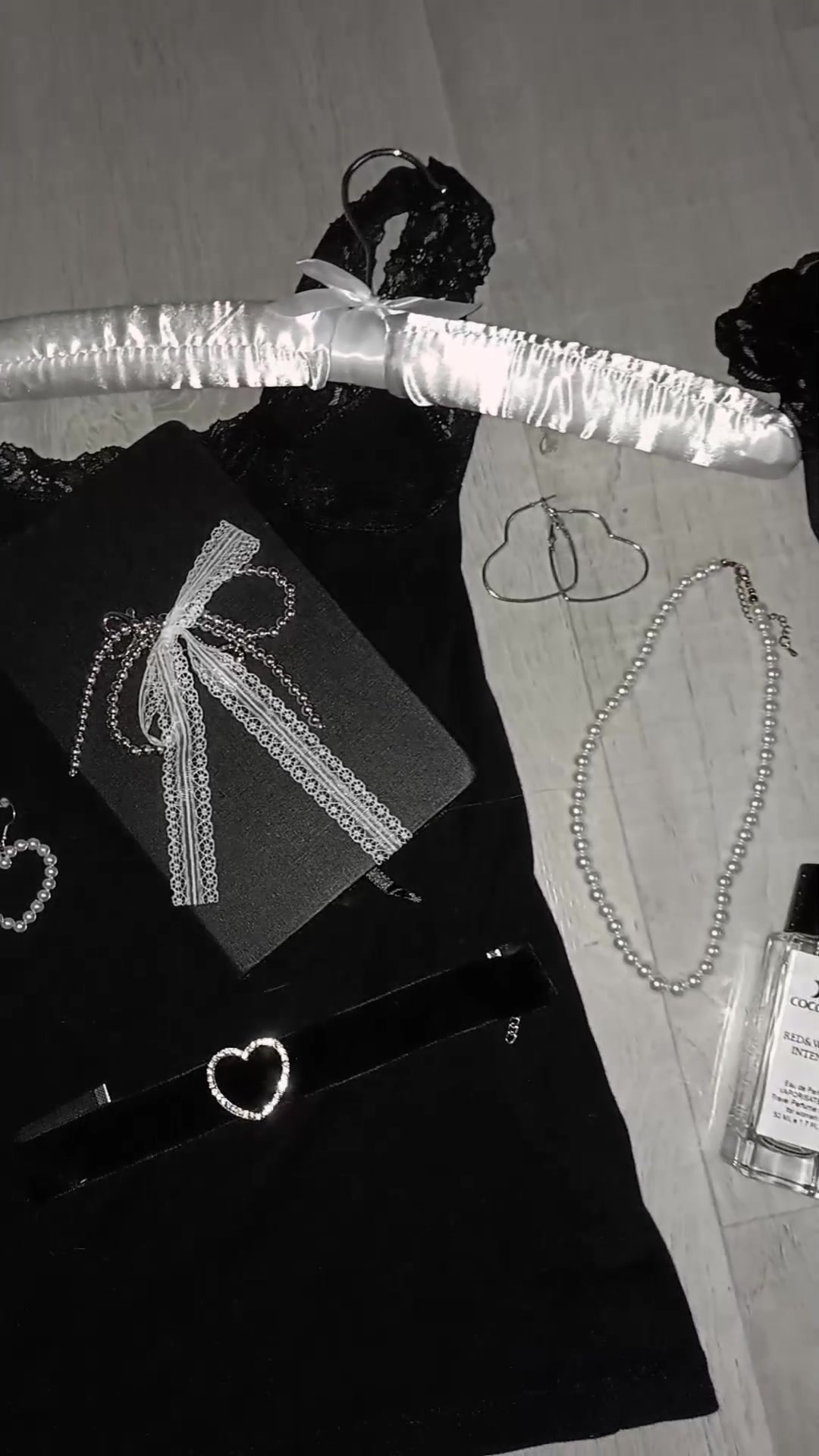 @♡ Scarlet lace ♡