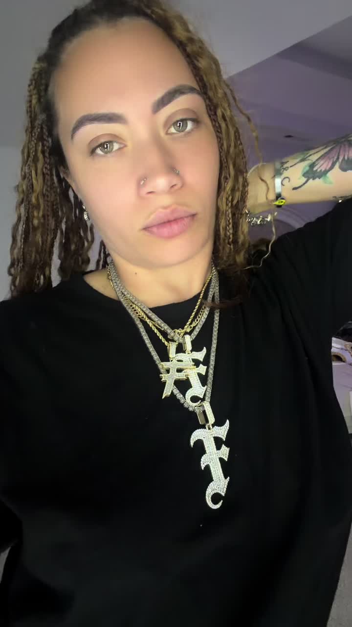 @Crayola_red92