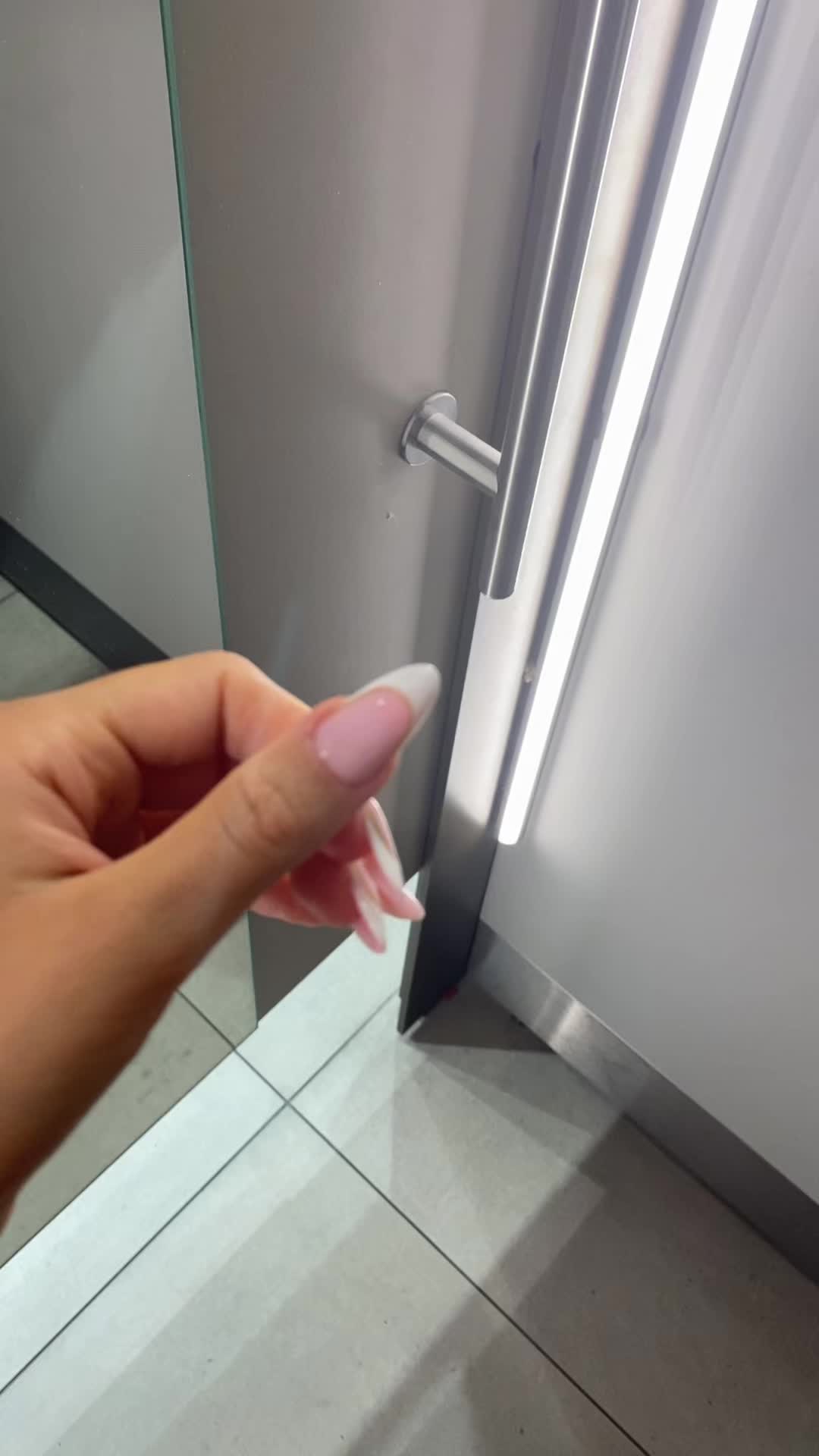 @Vanessa