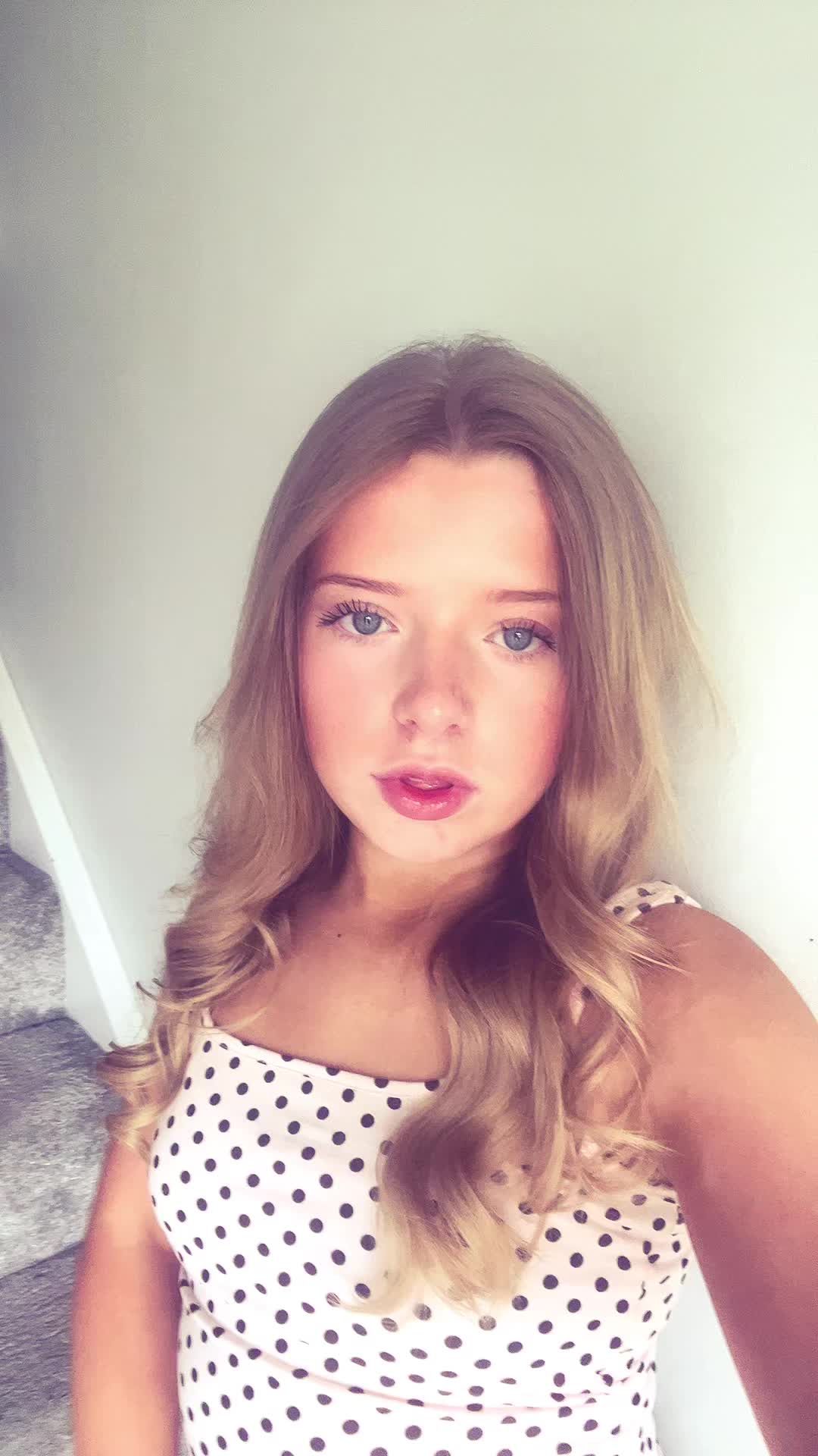 @annamullxx
