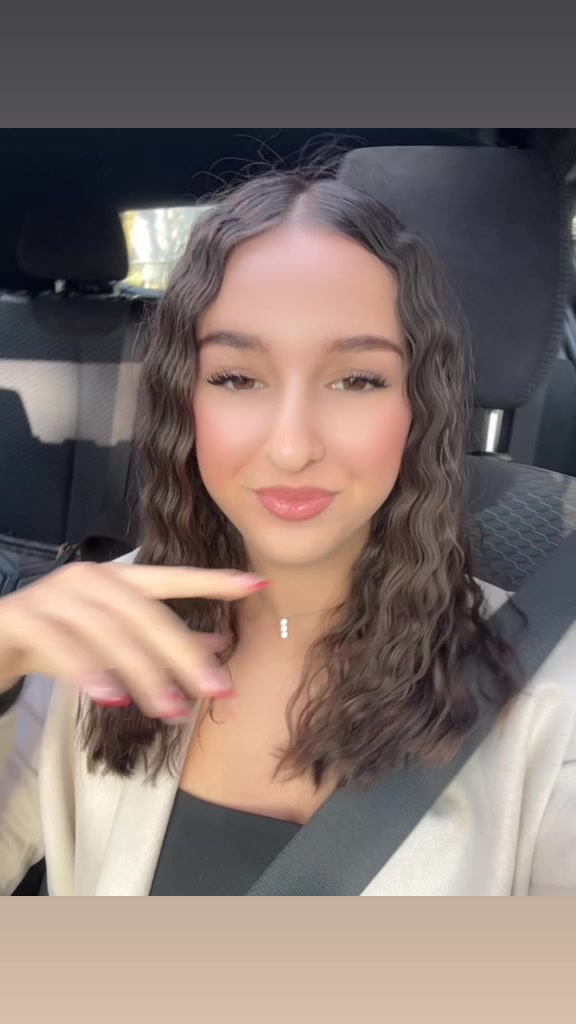 @Nora🌹
