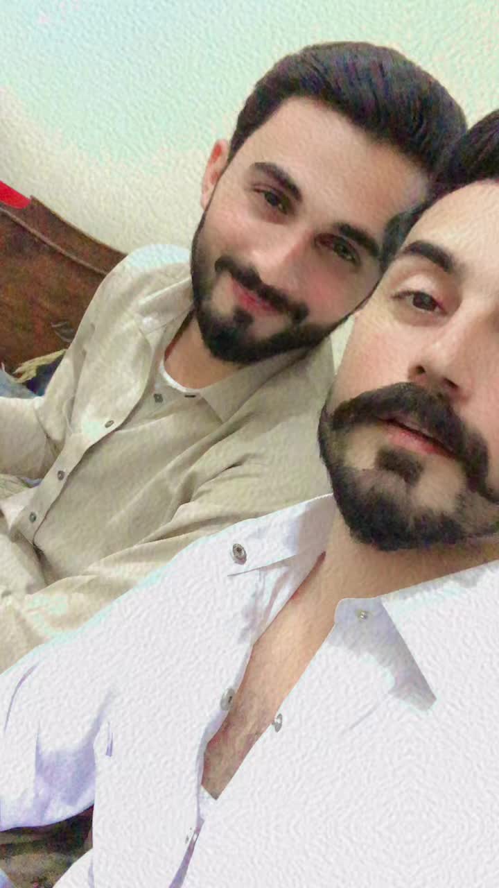 @𝙍𝙖𝙚𝙚𝙨 🦅 مردانے