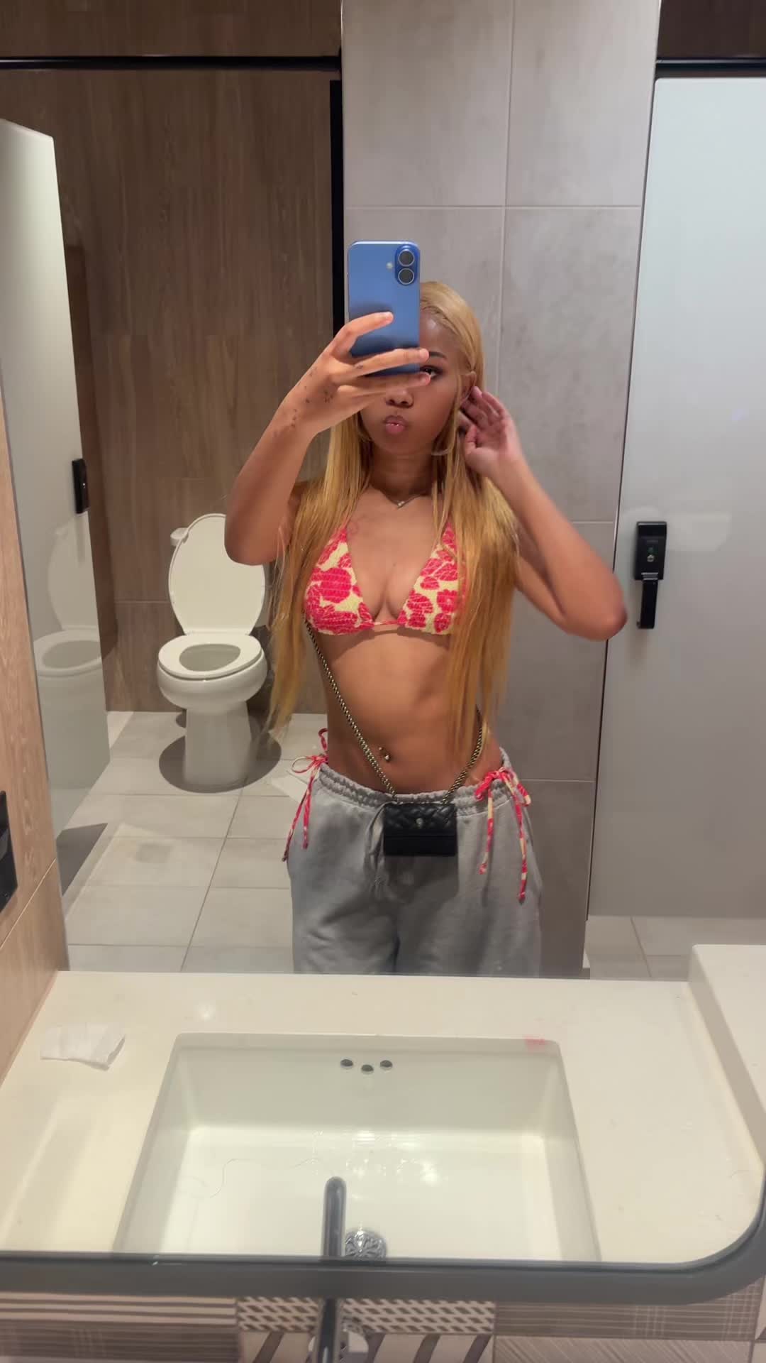 @not mia