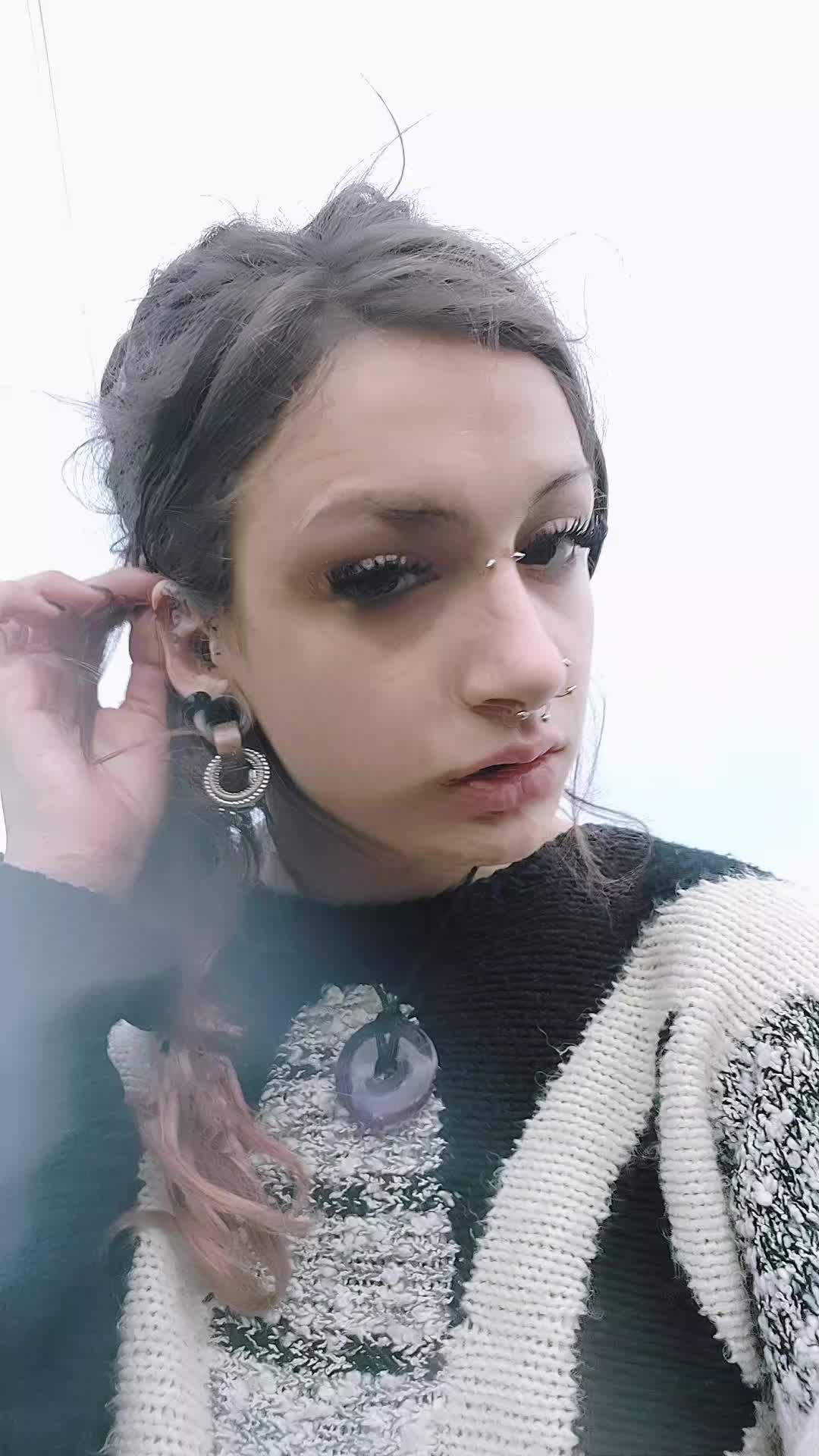 @Peyton