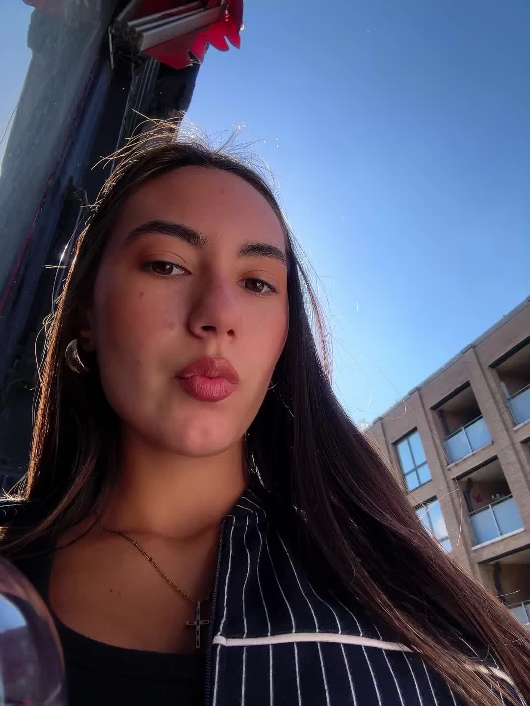 @Manu🪷
