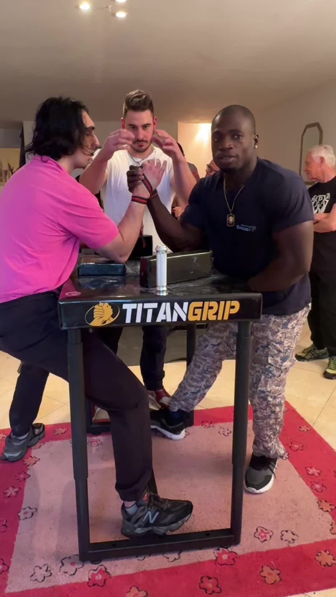 @BLACK_BUFFALO.24🇨🇮🇨🇵