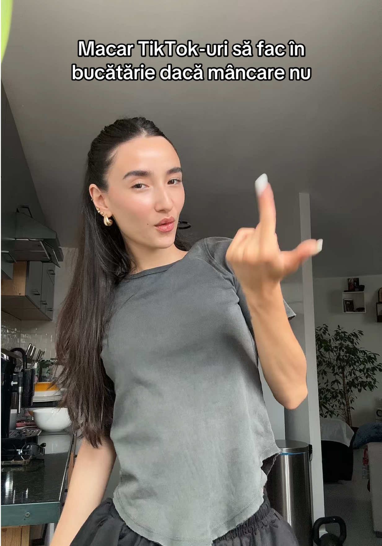 @Ana-Maria Murteza