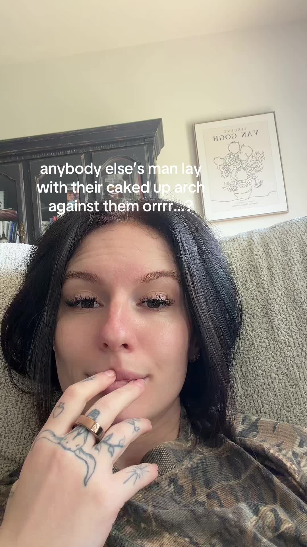 @T A Y