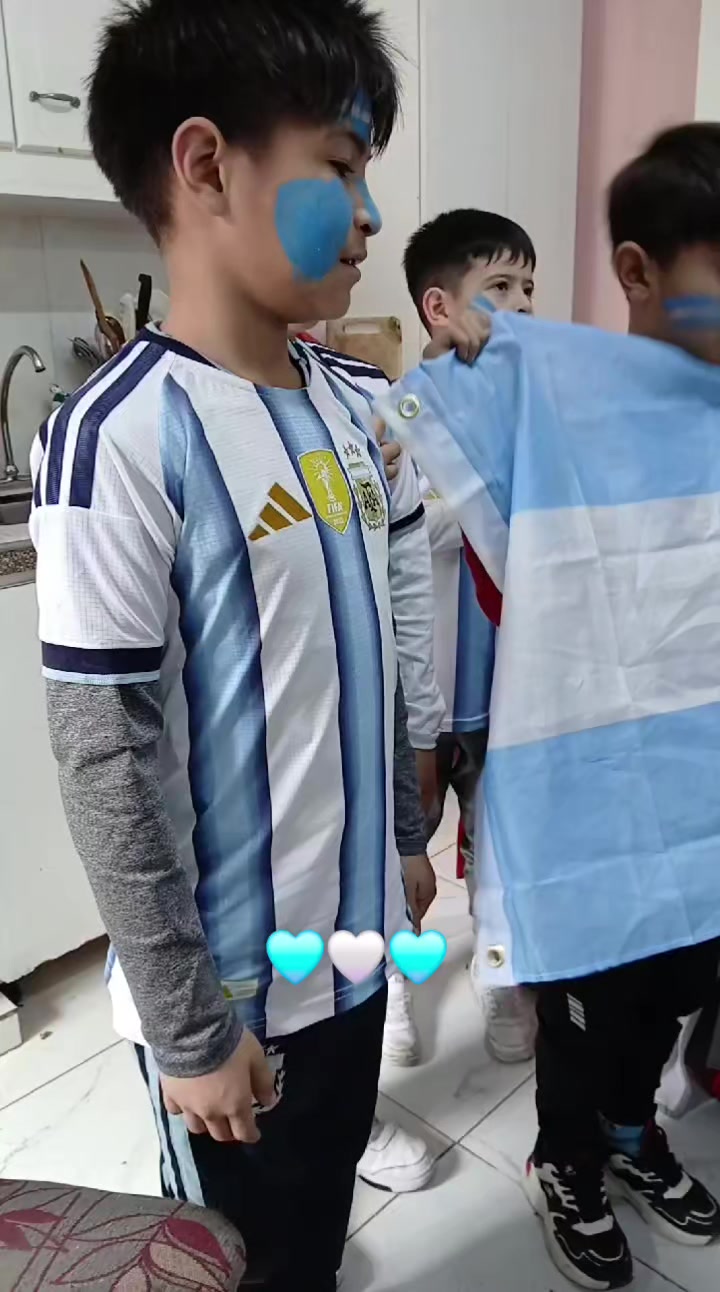 @AmeliSotelo