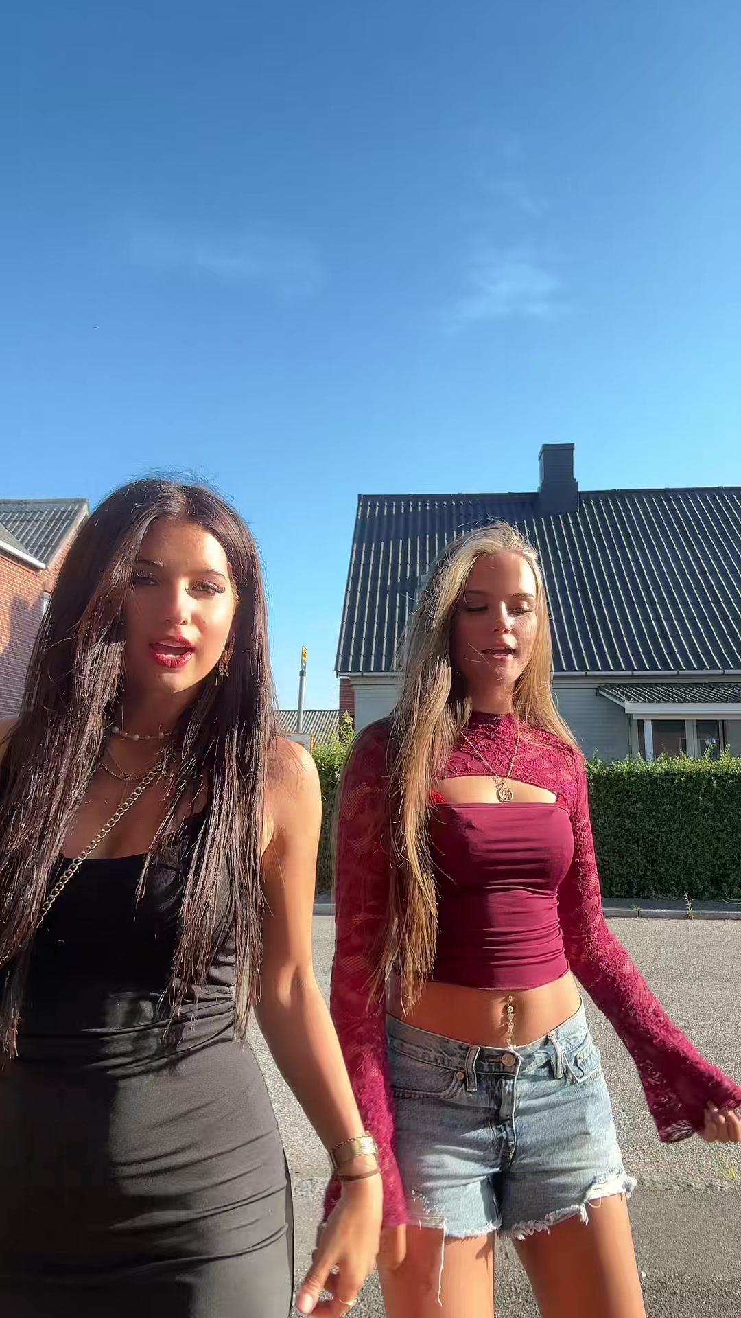 @𝓛𝓲𝓷𝓮-𝓢𝓸𝓯𝓲𝓮🥂🪩