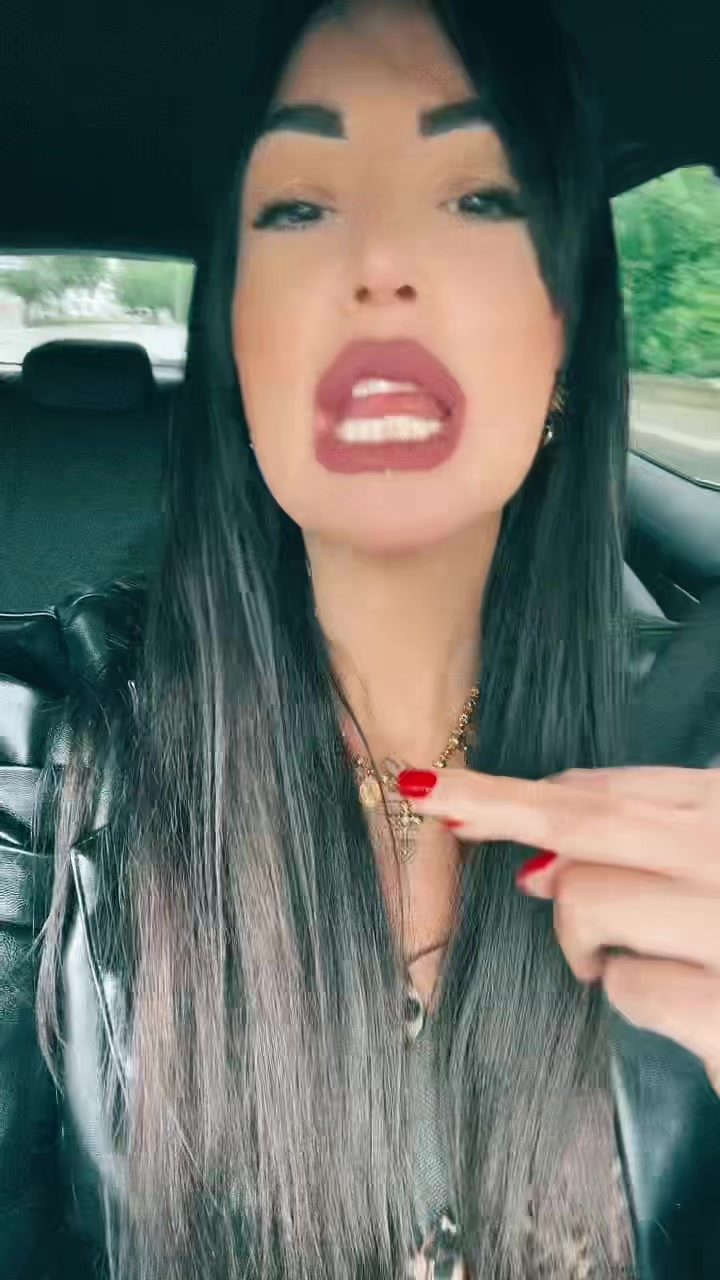 @RobiliaDeMin