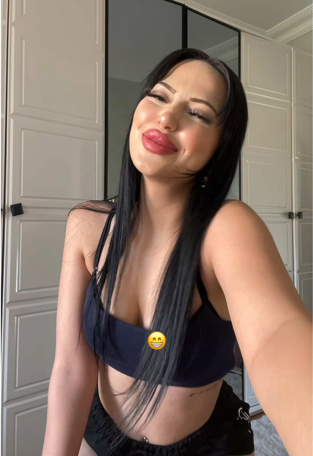 @latina