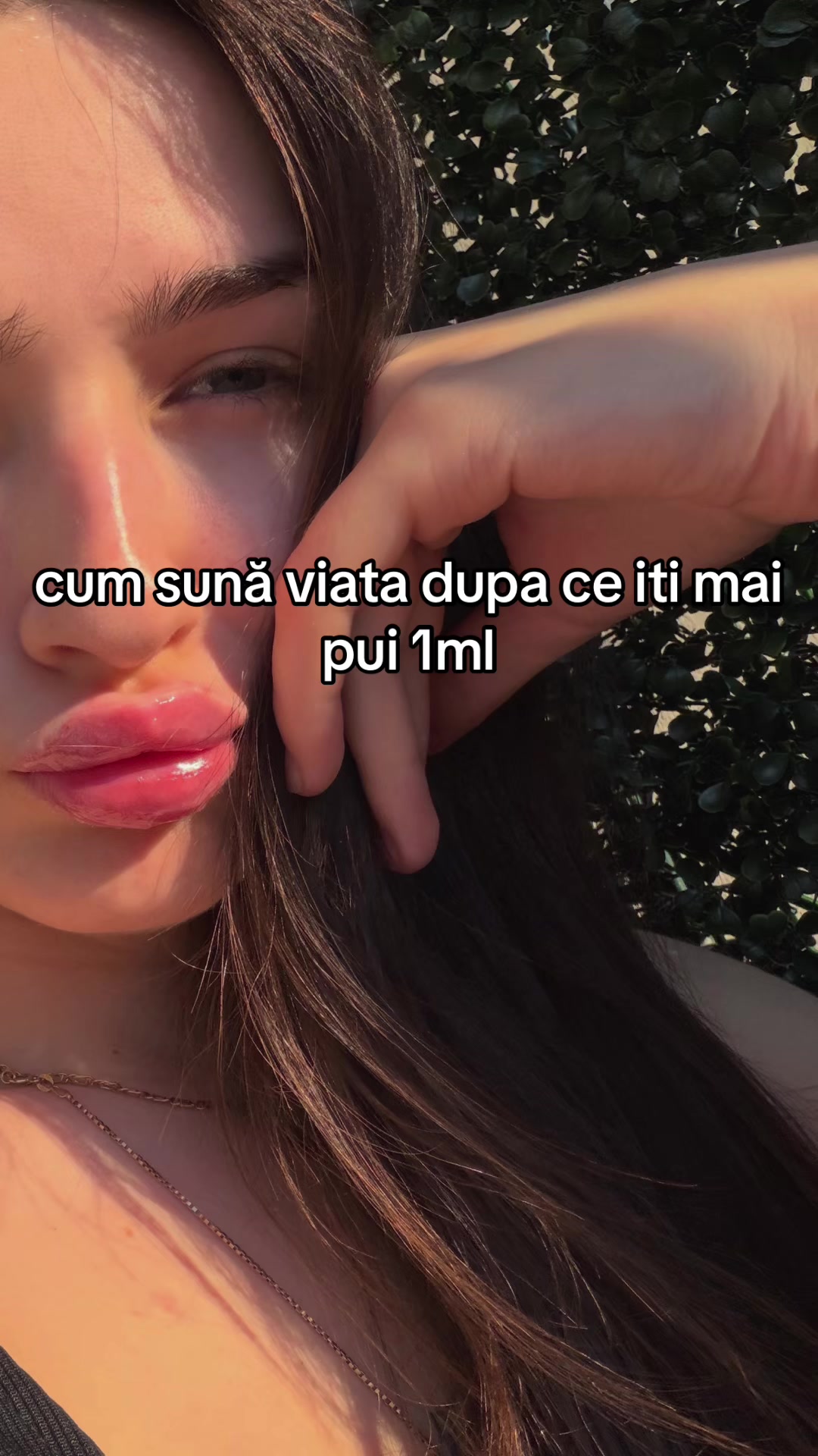 @𝒱