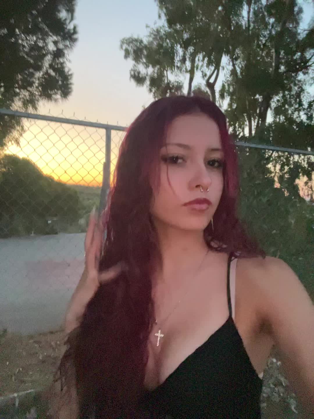 @elenaki