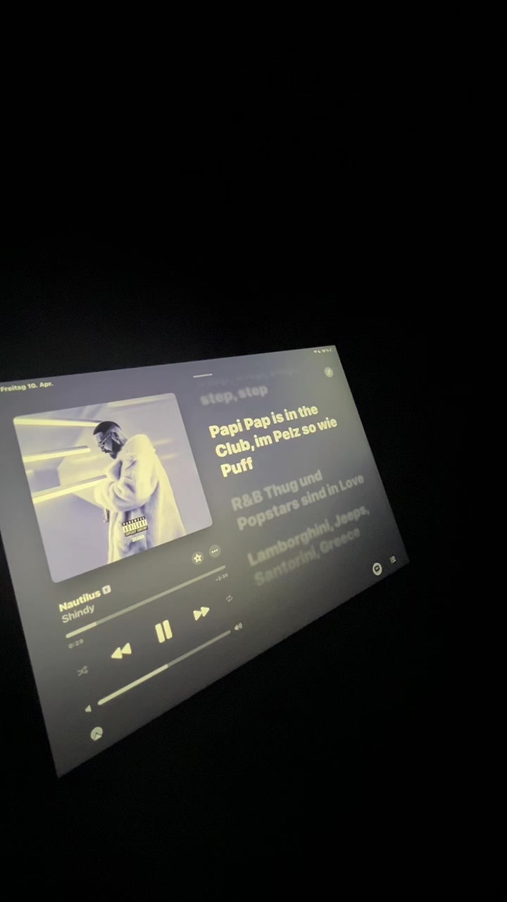 @Applemusik_Lyrics.