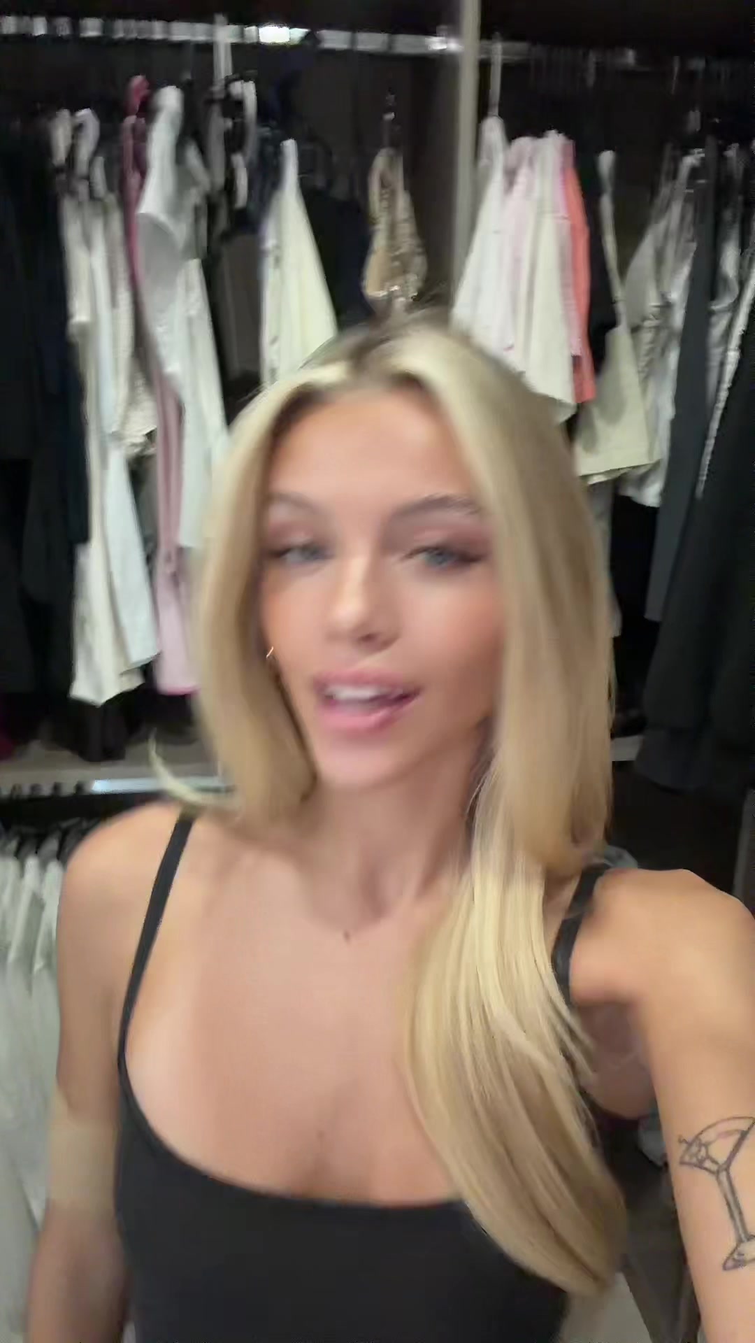@lilliansnyderr