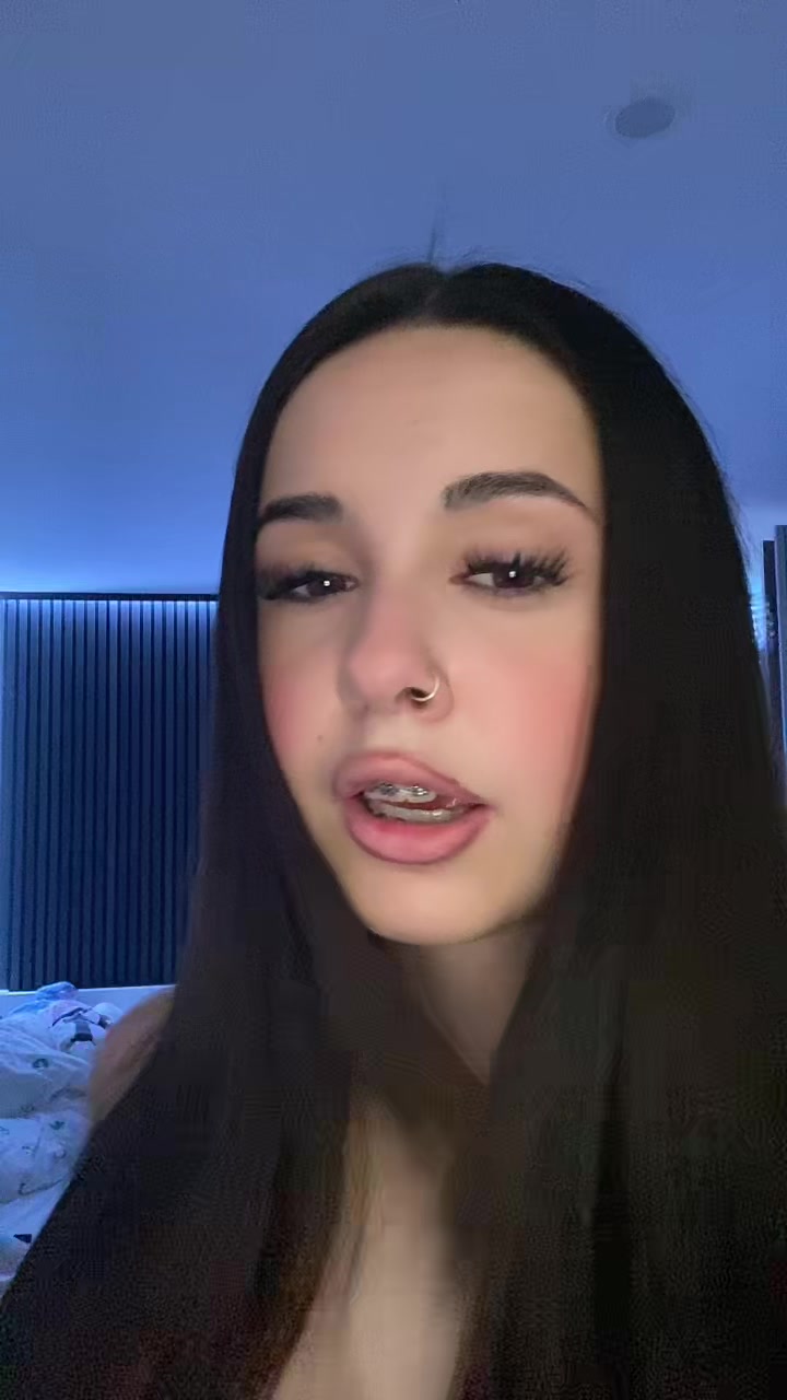 @_ 𝓢𝓮𝓵𝓲𝓷𝟕.𝟏