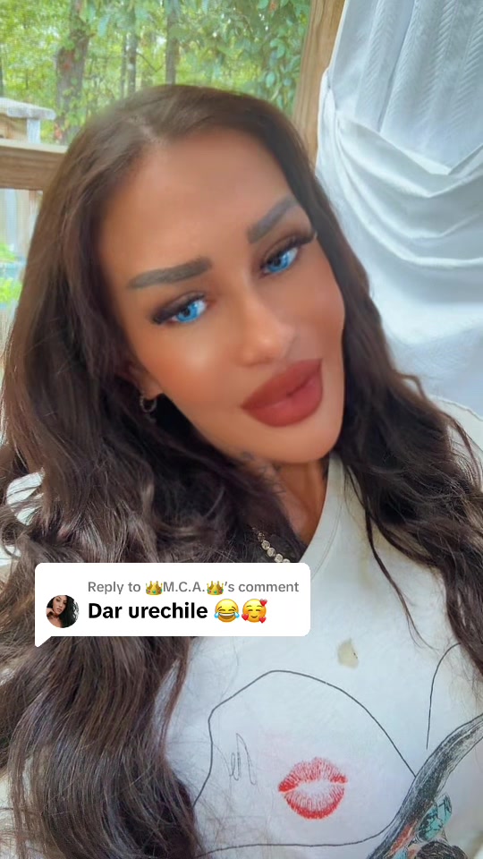 @LennaHorvath